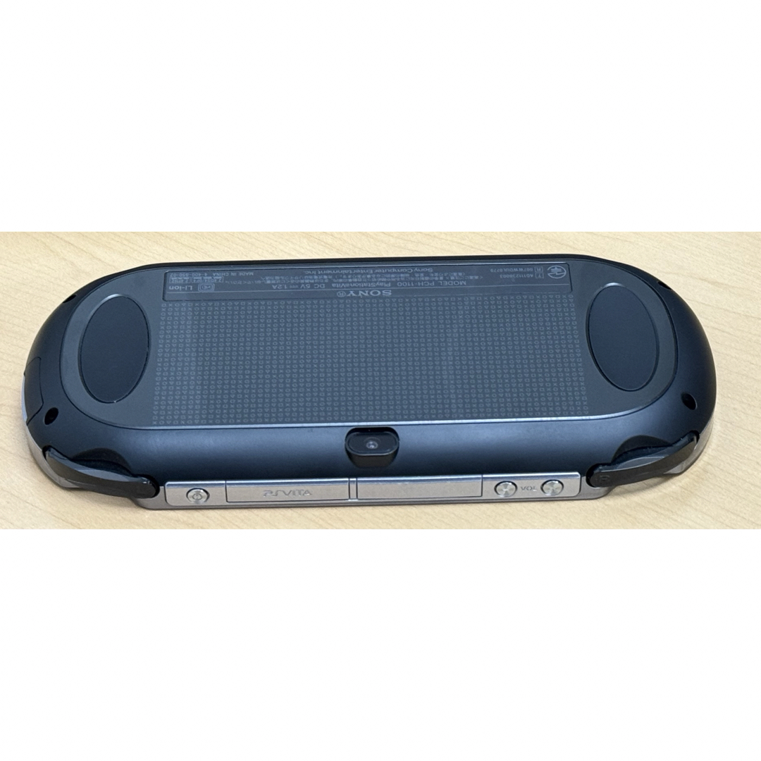 PlayStation Vita 3G/Wi-Fiモデル PCH-1100 エンタメ/ホビーのゲームソフト/ゲーム機本体(携帯用ゲーム機本体)の商品写真