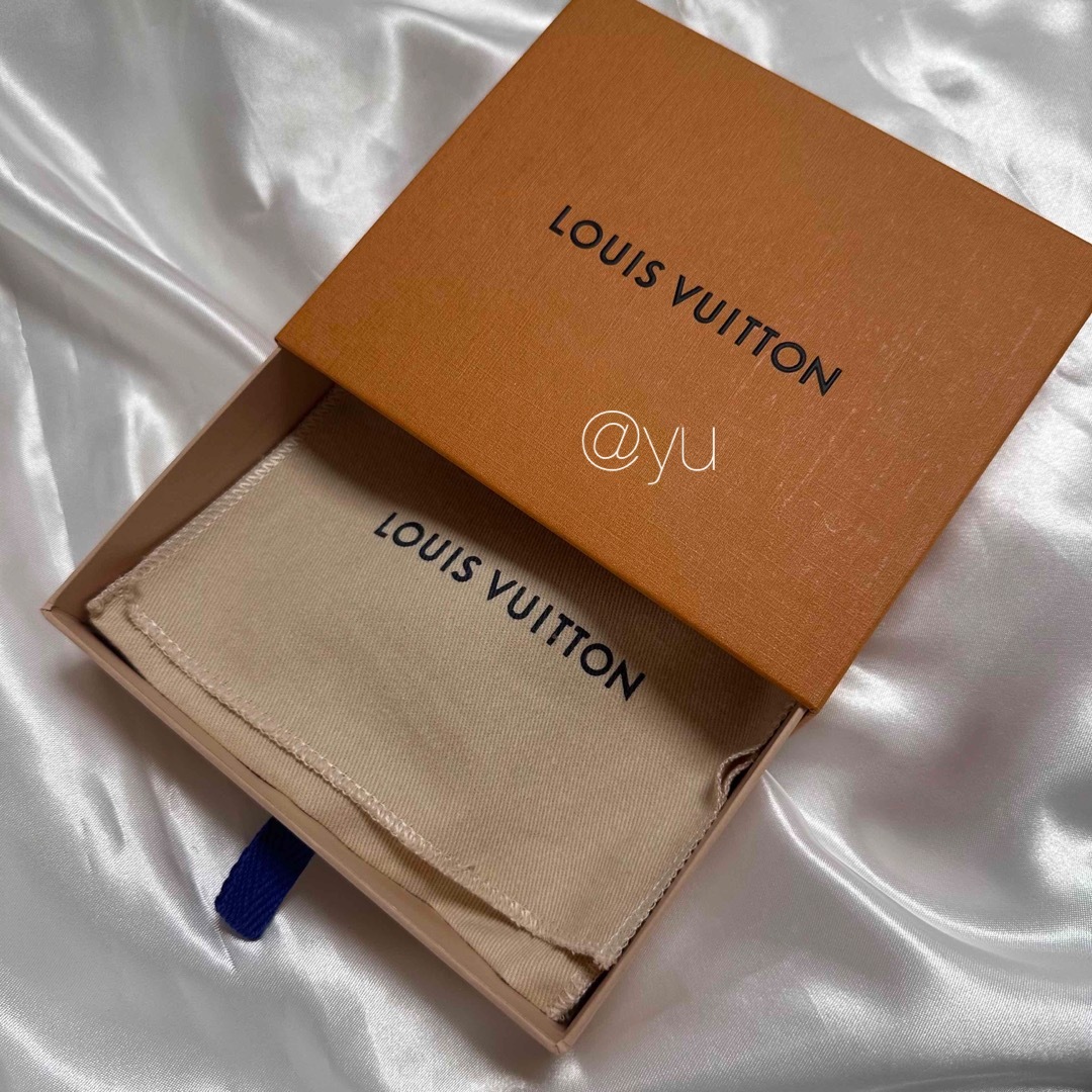 LOUIS VUITTON(ルイヴィトン)のLOUIS VUITTON 空箱 レディースのバッグ(ショップ袋)の商品写真