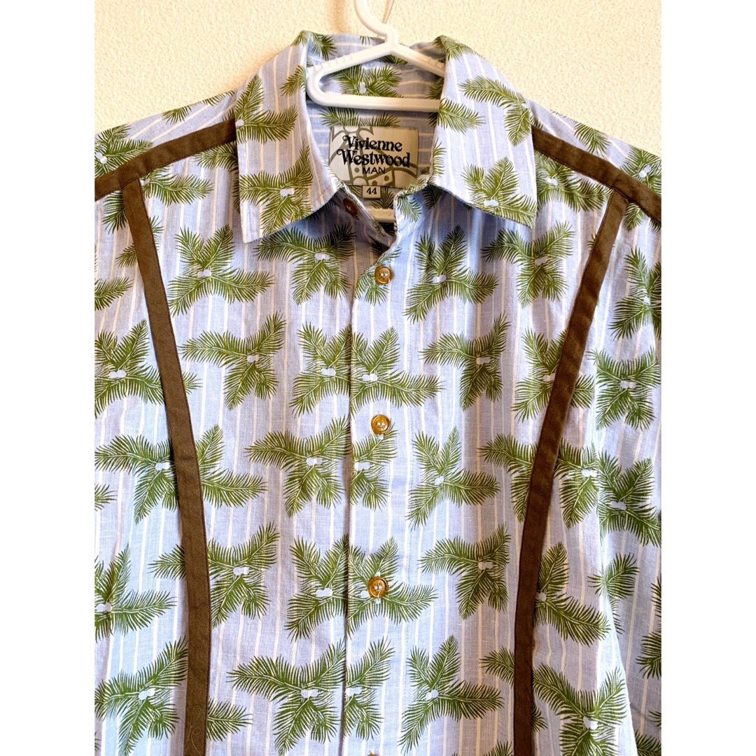 Vivienne Westwood(ヴィヴィアンウエストウッド)のヴィヴィアンウエストウッド　長袖シャツ　総柄　日本製 メンズのトップス(シャツ)の商品写真