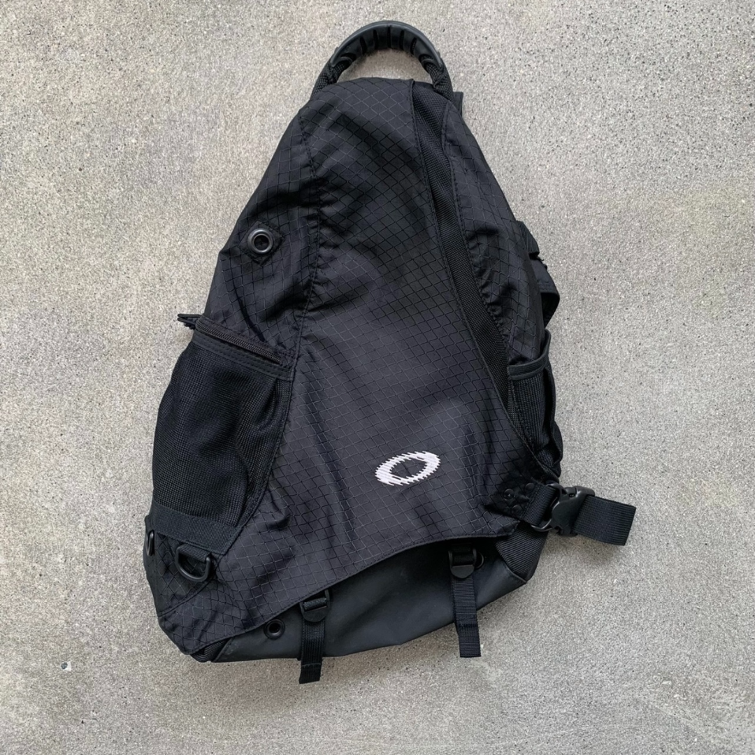 オークリー　サンドバッグスリング ブラック OAKLEY