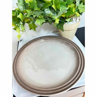 ルクルーゼ(LE CREUSET)の【中古品】ルクルーゼ　お皿 26.5cm(食器)