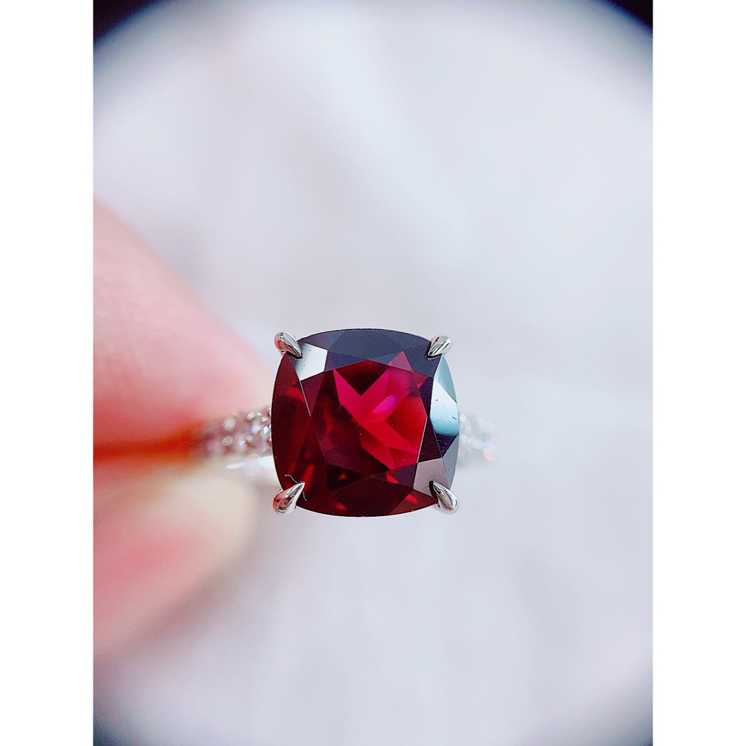 ★4.5ct★✨大粒ガーネット0.50ctダイヤモンドプラチナリング指輪 レディースのアクセサリー(リング(指輪))の商品写真