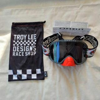 オークリーの通販 10,000点以上 | Oakleyを買うならラクマ