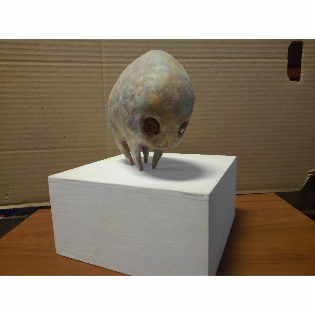 【立体】ワタベカズ■いつでもハラペコ *2014年、靖山画廊出品作品