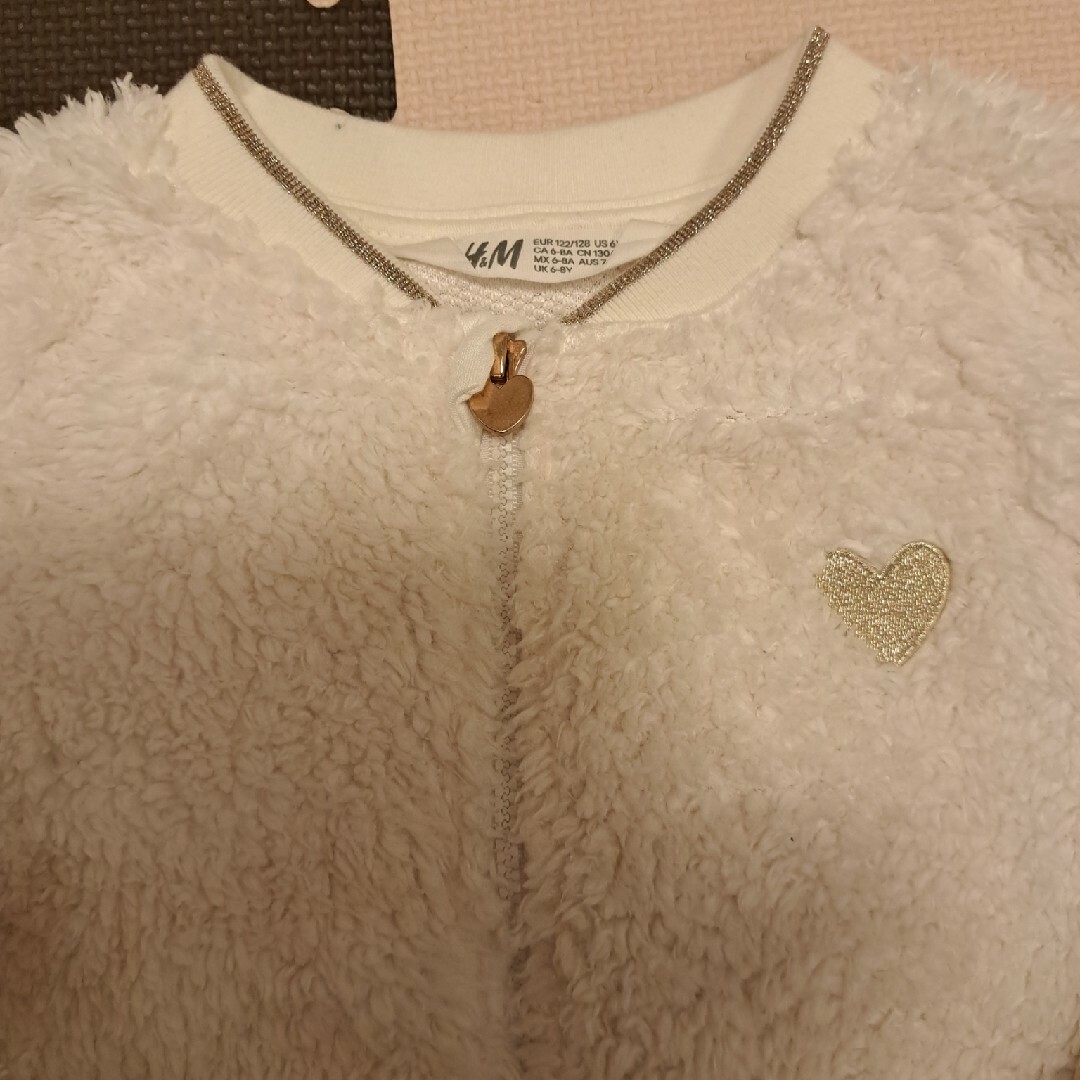 H&M(エイチアンドエム)の【値下げしました】H&M 薄手のアウター 122-128㎝ キッズ/ベビー/マタニティのキッズ服女の子用(90cm~)(ジャケット/上着)の商品写真