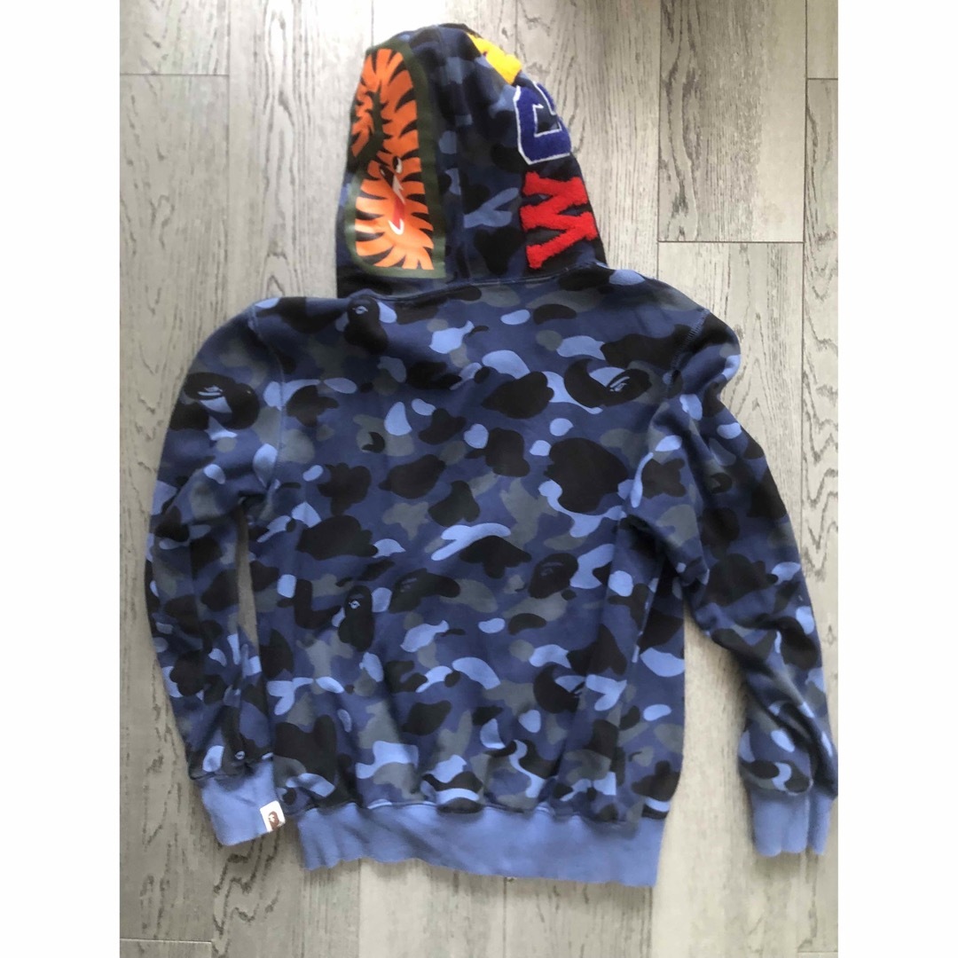 a bathing ape シャークパーカー(Mサイズ) メンズのトップス(パーカー)の商品写真