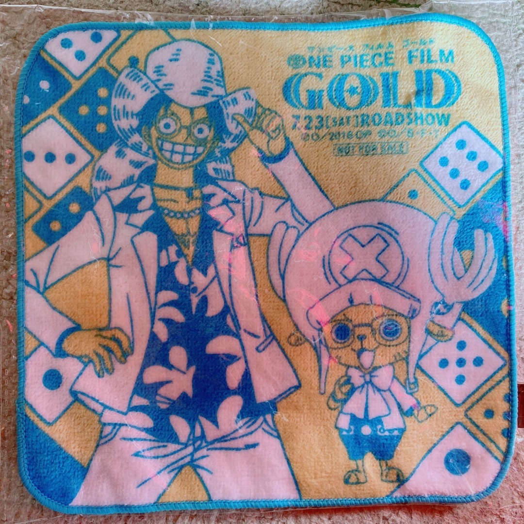 ワンピース ハンカチ GOLD ルフィ チョッパー エンタメ/ホビーのアニメグッズ(タオル)の商品写真