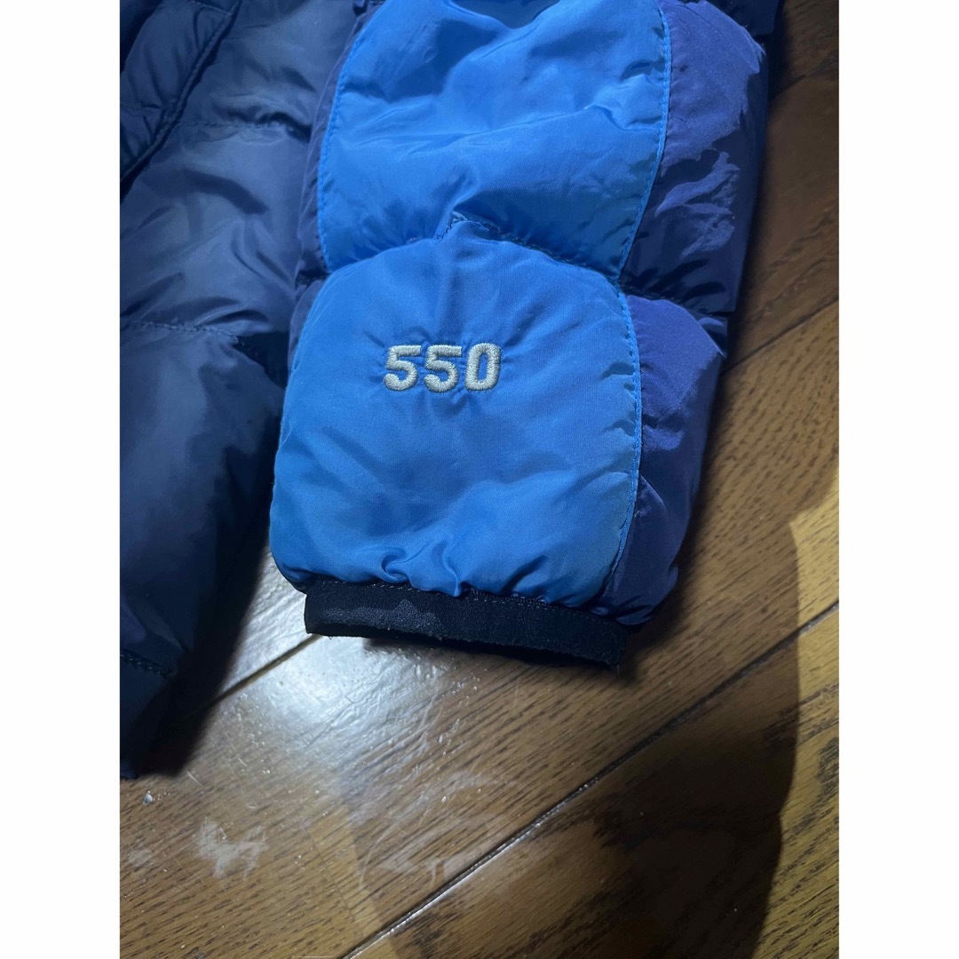 THE NORTH FACE(ザノースフェイス)のTHE NORTH FACE 紺色 550FP ダウンジャケット 140 キッズ/ベビー/マタニティのキッズ服男の子用(90cm~)(ジャケット/上着)の商品写真