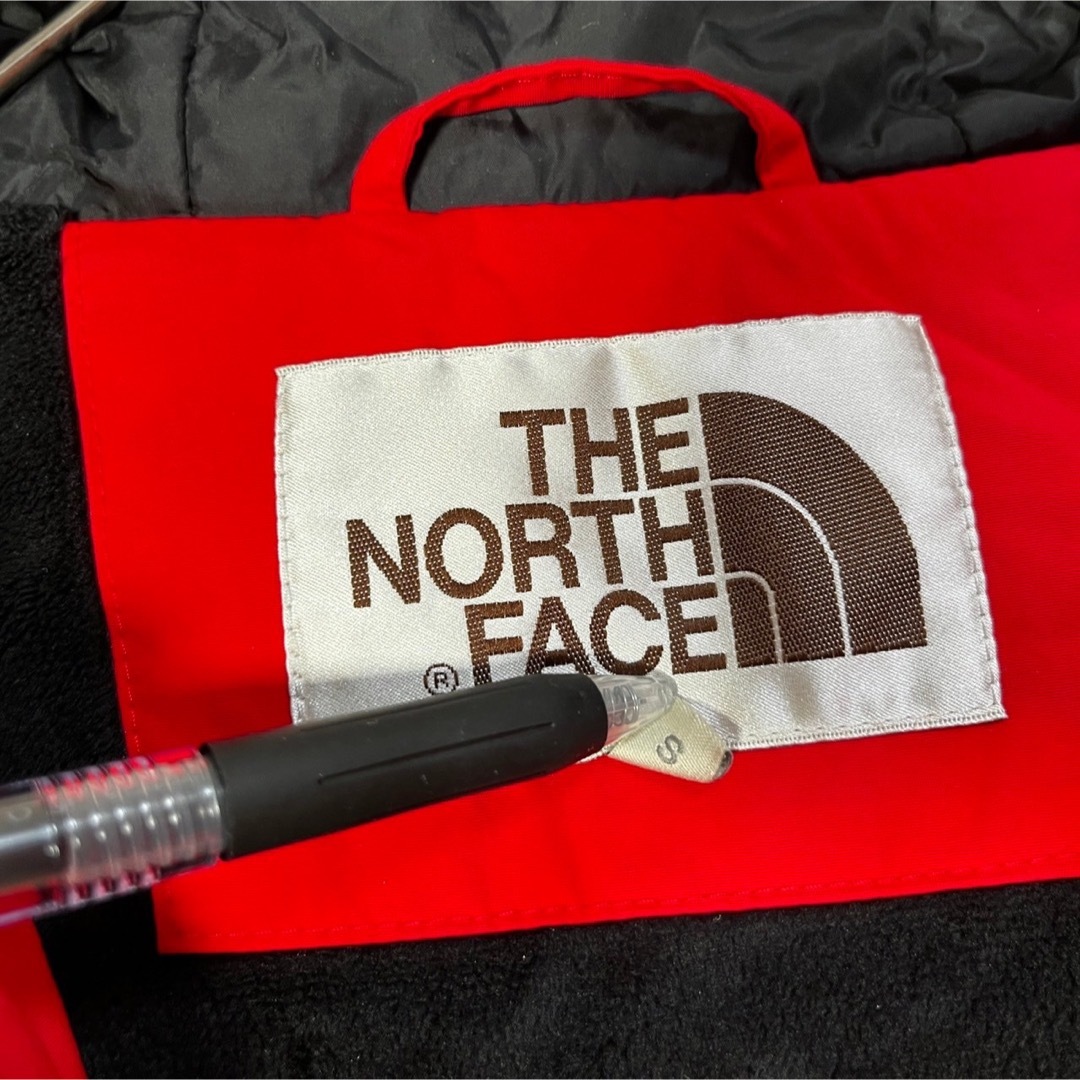 THE NORTH FACE(ザノースフェイス)のノースフェイス】フーデッドコートジャケット　ハイベント　中綿ロングコート迷彩KF レディースのジャケット/アウター(ロングコート)の商品写真