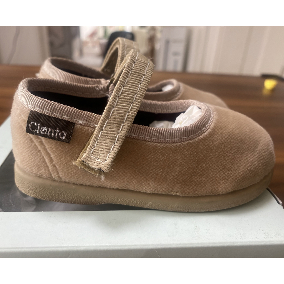 Cienta(シエンタ)のCienta人気ベージュ♡21 キッズ/ベビー/マタニティのベビー靴/シューズ(~14cm)(フラットシューズ)の商品写真