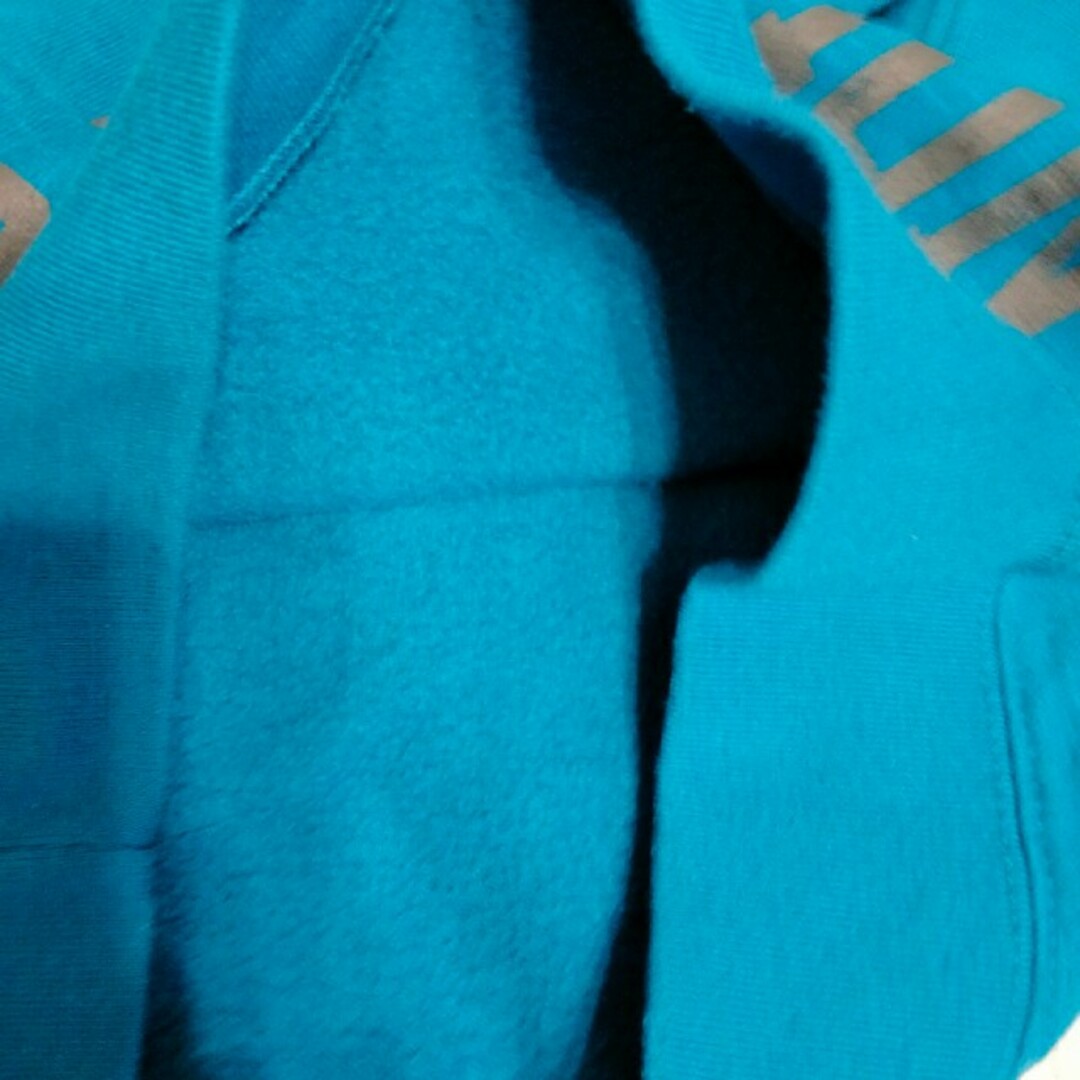 長袖トレーナー　青緑色　色がきれい　オシャレ　裏側　薄め起毛　130 キッズ/ベビー/マタニティのキッズ服男の子用(90cm~)(Tシャツ/カットソー)の商品写真