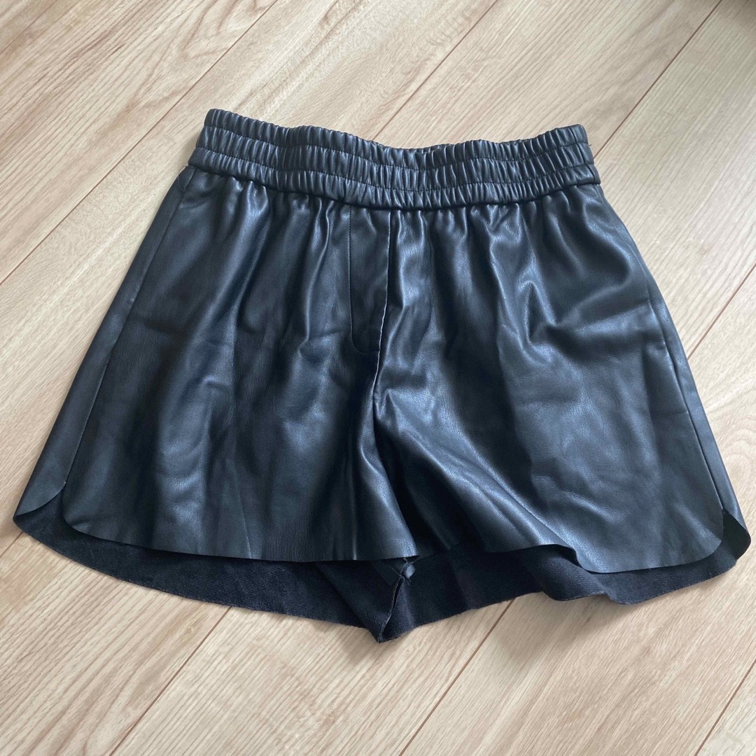 ZARA(ザラ)のZARA ショートパンツ レディースのパンツ(ショートパンツ)の商品写真