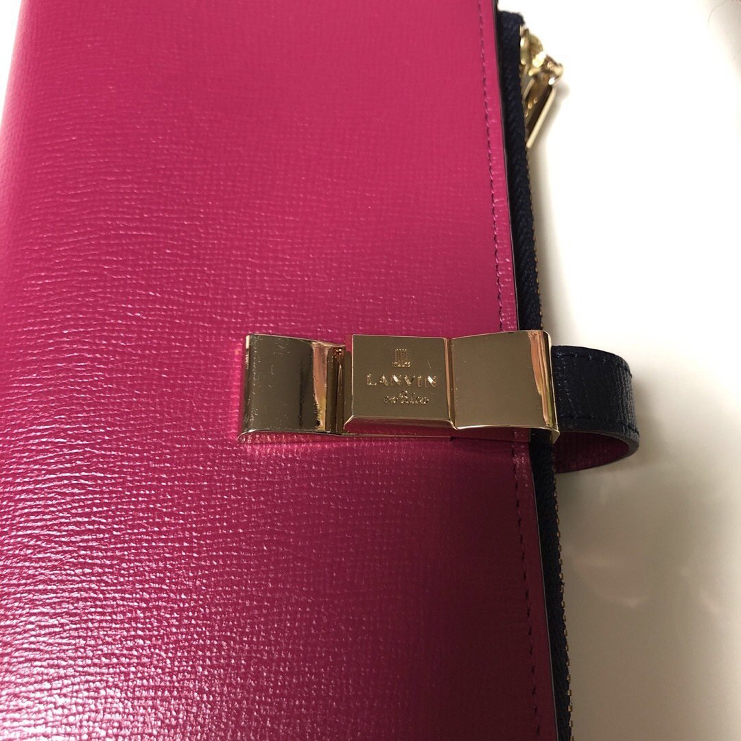 LANVIN en Bleu(ランバンオンブルー)の【美品】ランバンオンブルー　バイカラー　長財布 レディースのファッション小物(財布)の商品写真