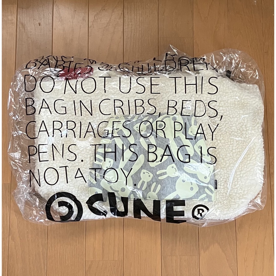 CUNE(キューン)の❣️最終価格❣️CUNEボアトートバッグ（白） レディースのバッグ(トートバッグ)の商品写真