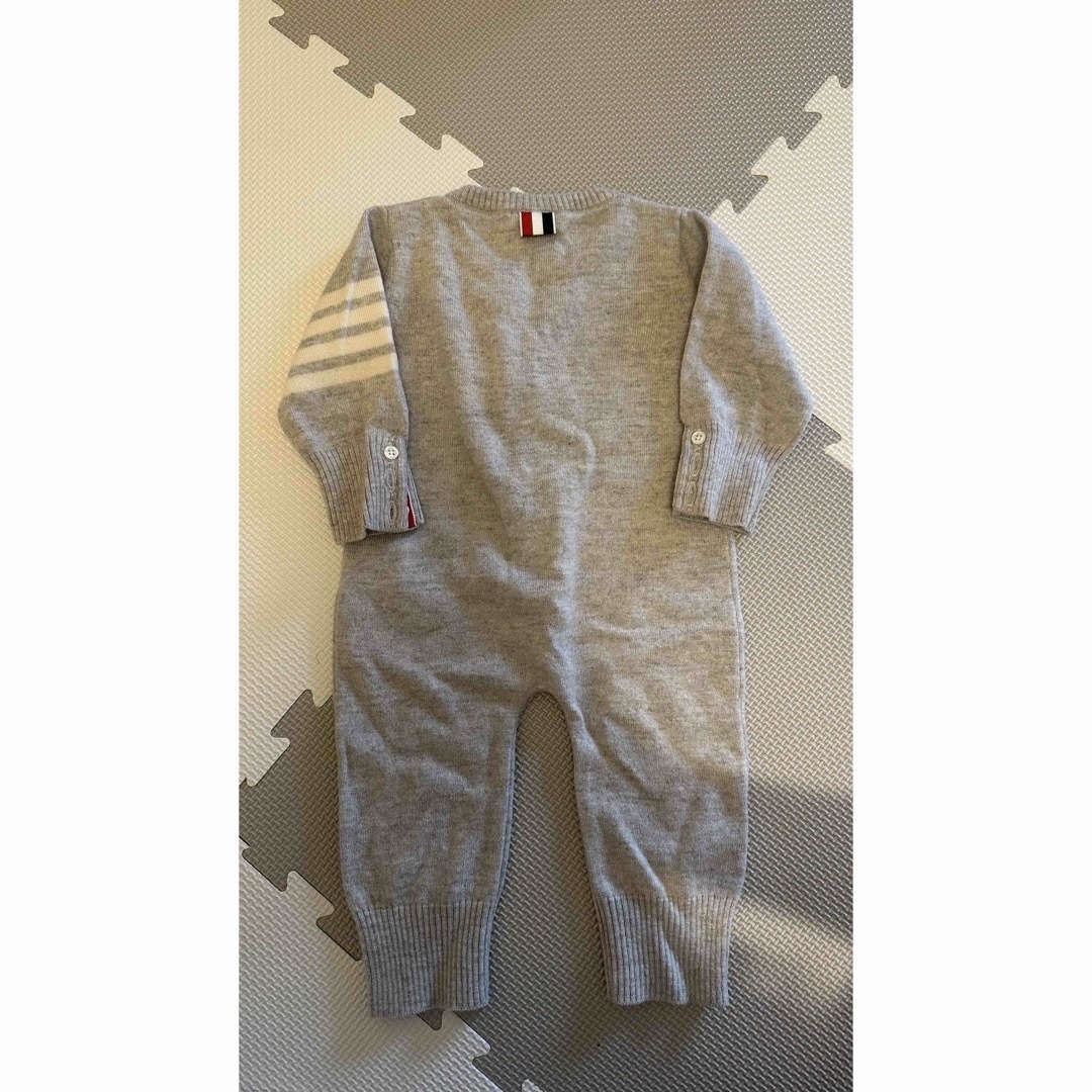 THOM BROWNE(トムブラウン)のThom Browne kids ストライプロンパース キッズ/ベビー/マタニティのベビー服(~85cm)(ロンパース)の商品写真