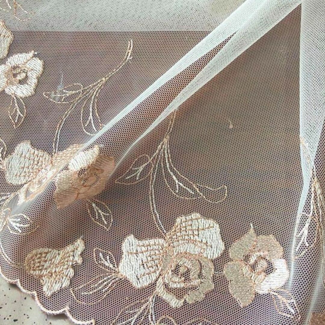 No.280 オレンジフラワー　お花のフリル レース チュール 刺繍レース ハンドメイドの素材/材料(生地/糸)の商品写真