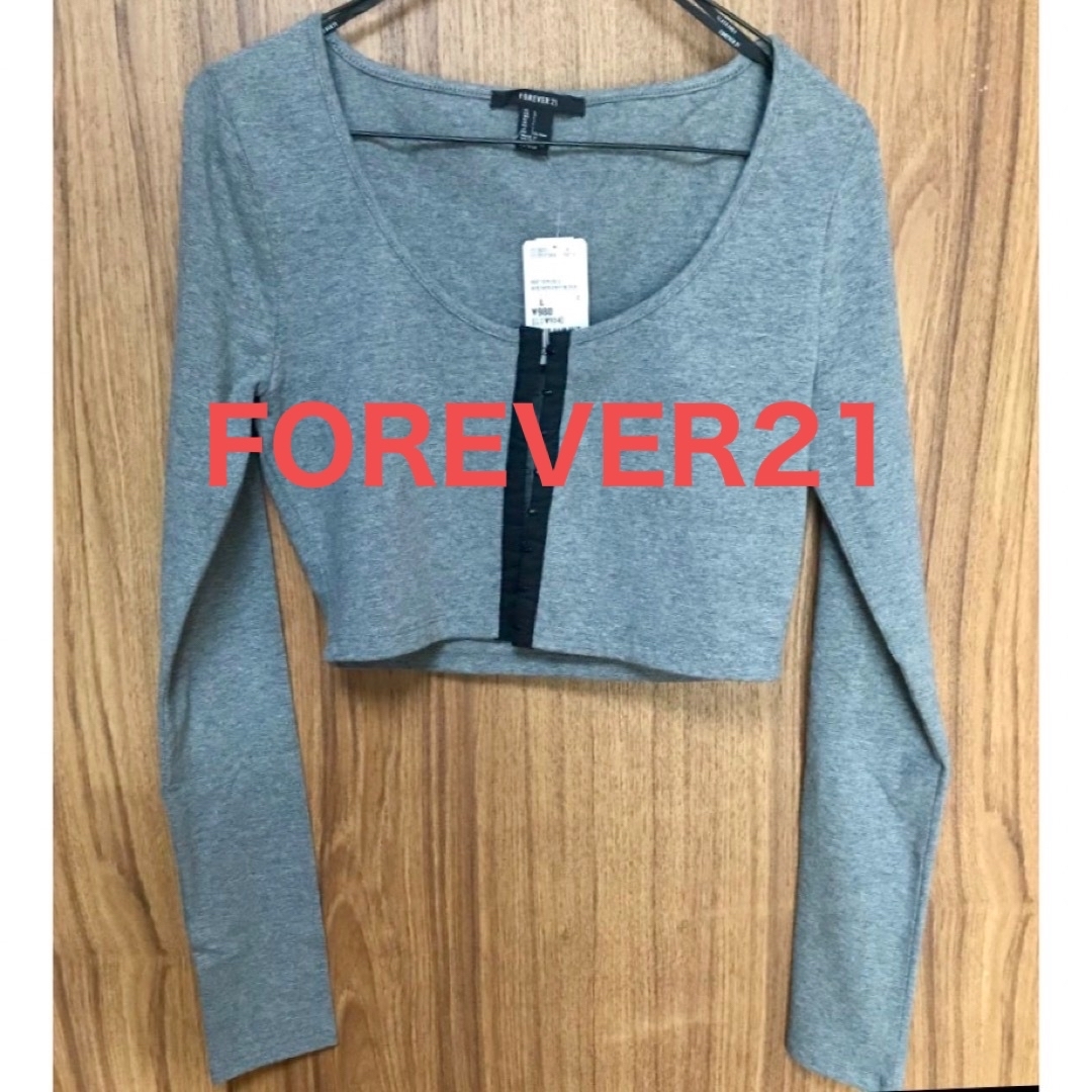 FOREVER 21(フォーエバートゥエンティーワン)の⭐️S A L E❗️新品 カーディガン おすすめです❣️ レディースのトップス(カーディガン)の商品写真