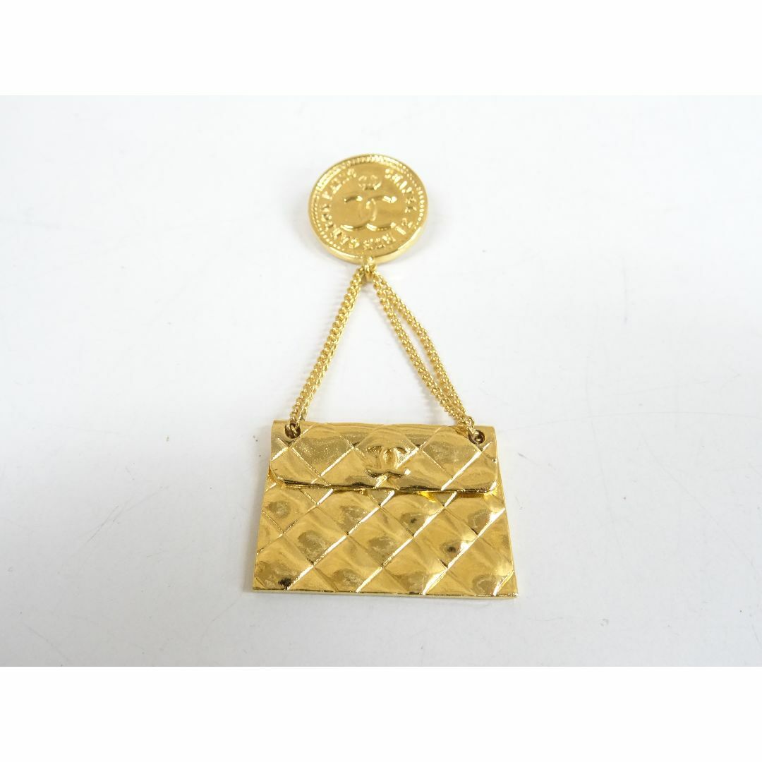 M博ニ006 / CHANEL ココマーク マトラッセ ブローチ ゴールドカラー M博ニ006 / CHANEL ココマーク マトラッセ ブローチ ゴールドカラー