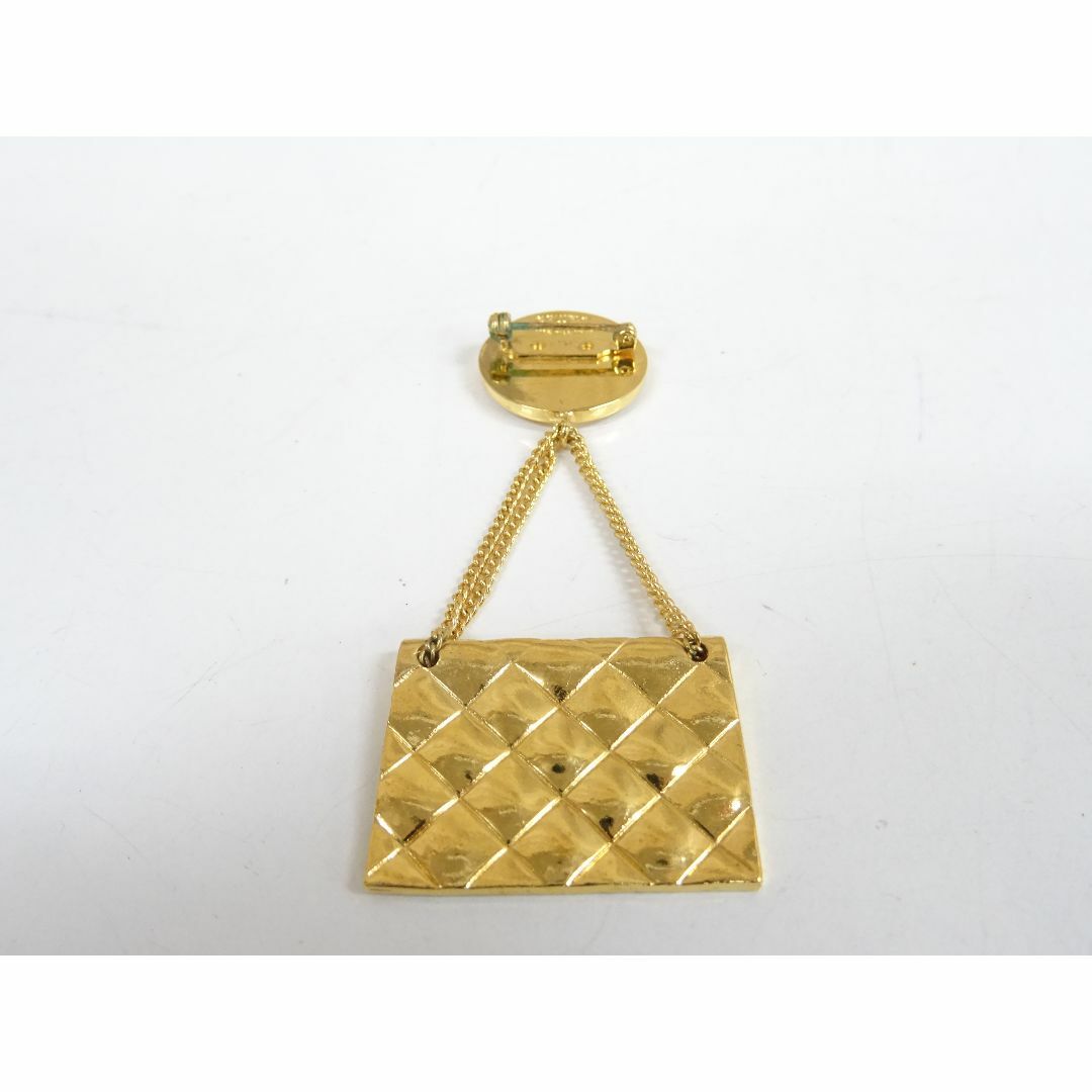 M博ニ006 / CHANEL ココマーク マトラッセ ブローチ ゴールドカラー M博ニ006 / CHANEL ココマーク マトラッセ ブローチ ゴールドカラー