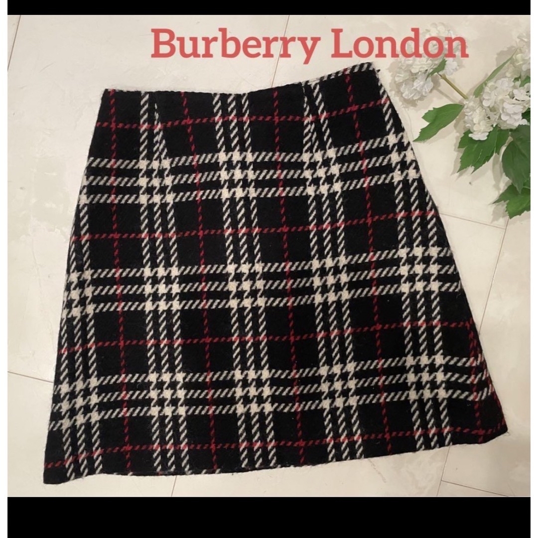 BURBERRY(バーバリー)のBurberry バーバリー　台形スカート　ノバチェック　 BURBERRY レディースのスカート(ミニスカート)の商品写真