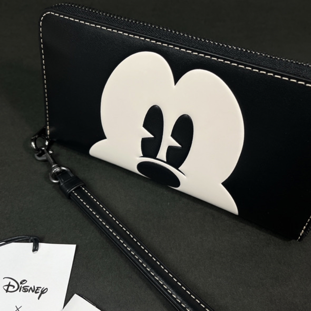 COACH(コーチ)のCOACH X DISNEY コラボ ミッキーマウス 長財布 CN037 新品 レディースのファッション小物(財布)の商品写真