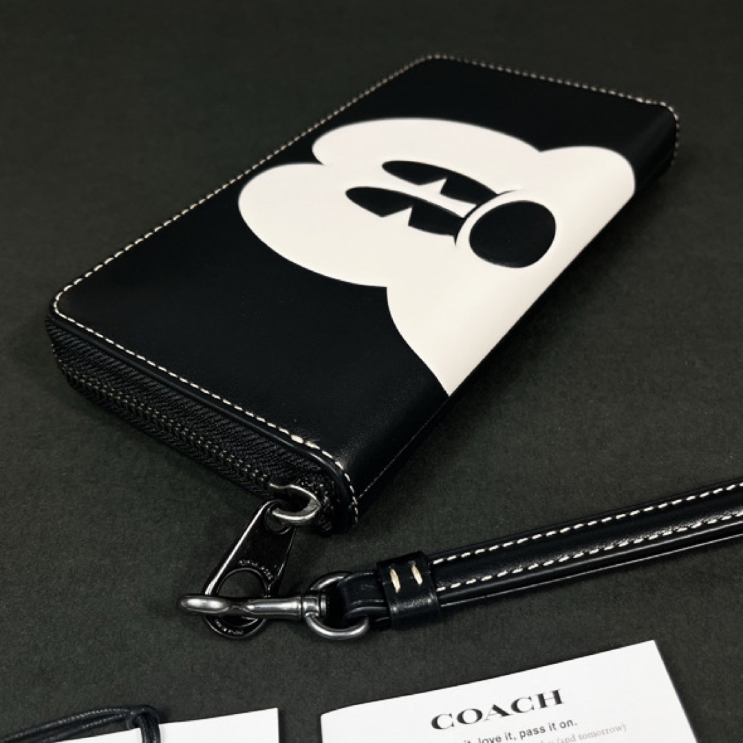 COACH(コーチ)のCOACH X DISNEY コラボ ミッキーマウス 長財布 CN037 新品 レディースのファッション小物(財布)の商品写真