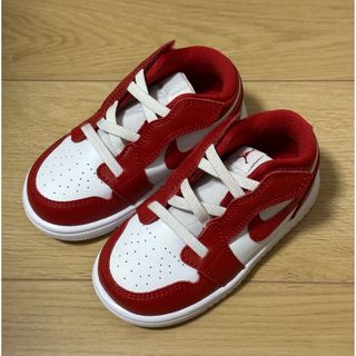 ジョーダン(Jordan Brand（NIKE）)の新品　NIKE AIR JORDAN 1 LOW キッズ　ベビー　13cm  赤(スニーカー)