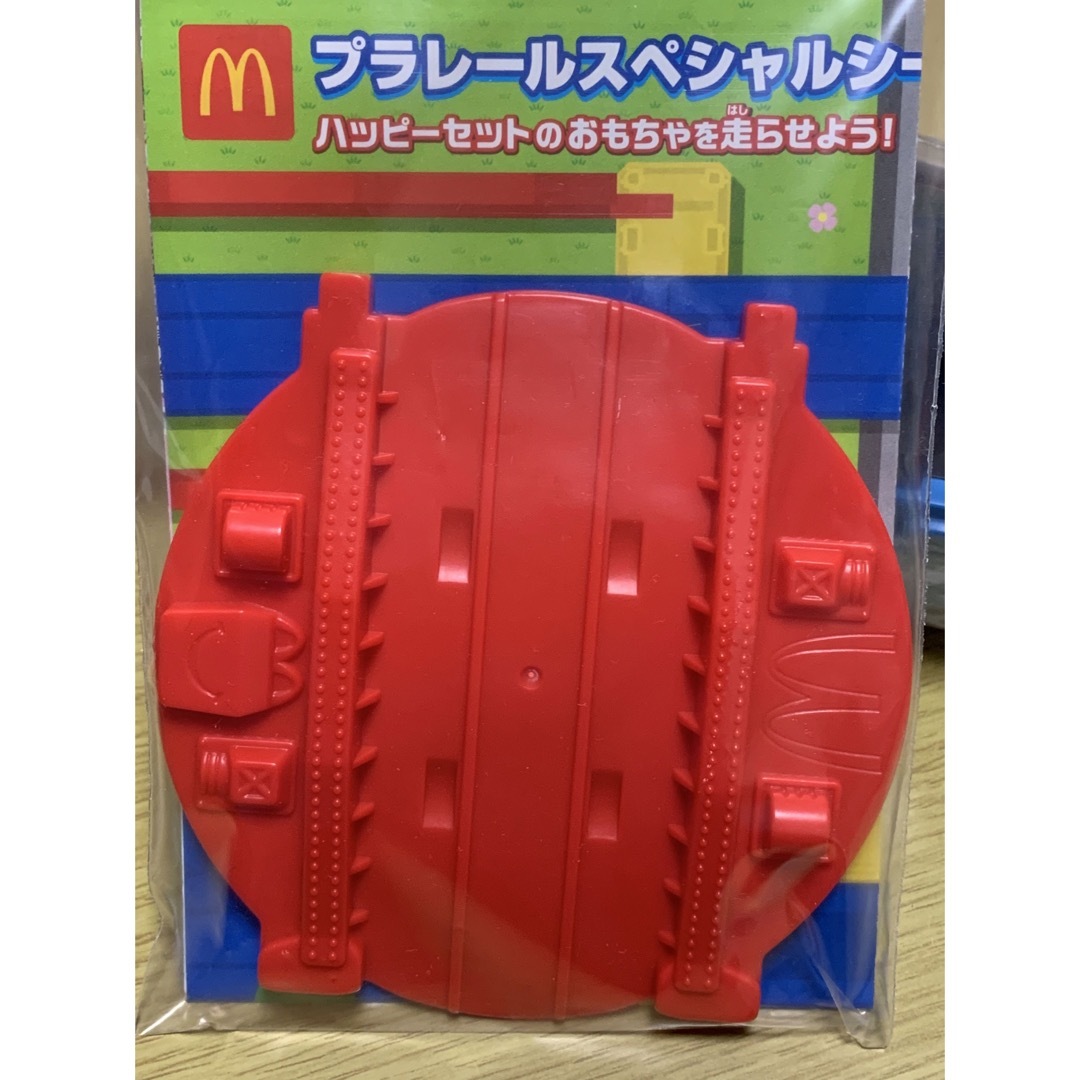 マクドナルド(マクドナルド)のマクドナルド プラレール トーマス 新品未使用 キッズ/ベビー/マタニティのおもちゃ(電車のおもちゃ/車)の商品写真