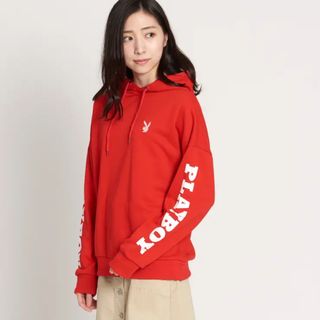 プレイボーイの通販 5,000点以上 | PLAYBOYを買うならラクマ NIKE AIR ナイキ パーカー RED、プレイボーイ ロンT 計2点