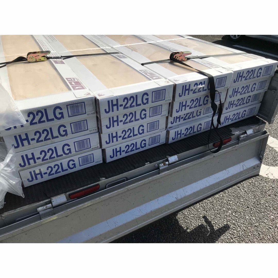 フローリング16箱 発送不可 横浜に取りに来れる方のみの通販 by フローリング16箱 発送不可 横浜に取りに来れる方のみの通販 by