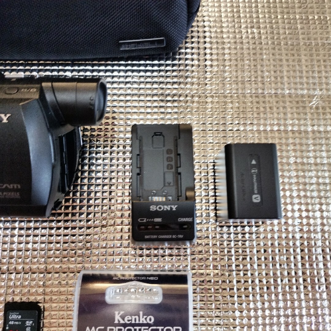 【極美品】上位モデル FDR-AX55 4Kビデオカメラ FDR-AX60