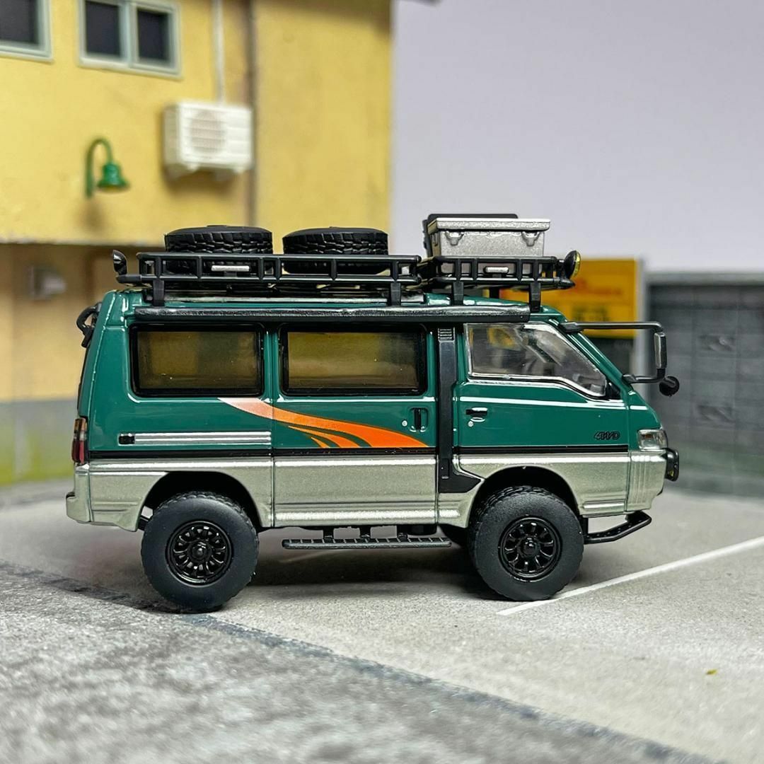 ミニカー AM 1/64 三菱 デリカ Delica 3 グリーン