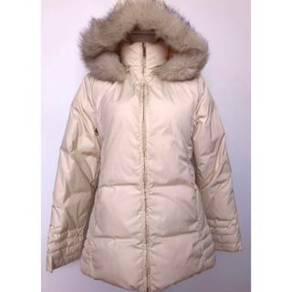 モンクレール(MONCLER)のモンクレール　ダウン　コート　1 オフホワイト　レディース(ダウンコート)