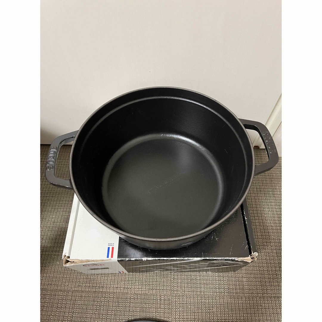 新品未使用★ストウブ　STAUB 24センチ　鍋　黒　ブラック