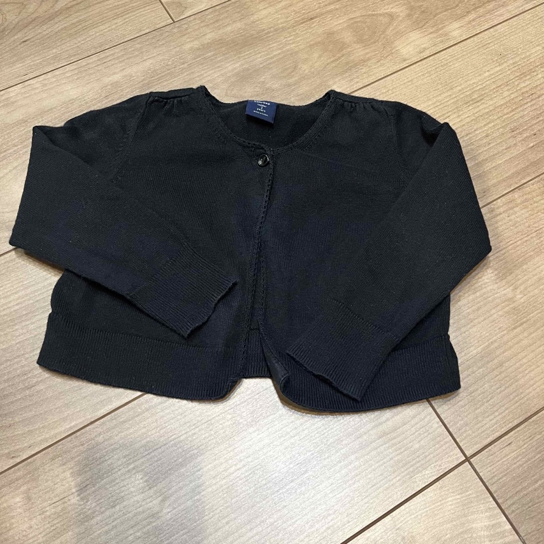 babyGAP(ベビーギャップ)の黒 カーディガン　95cm キッズ/ベビー/マタニティのキッズ服女の子用(90cm~)(カーディガン)の商品写真