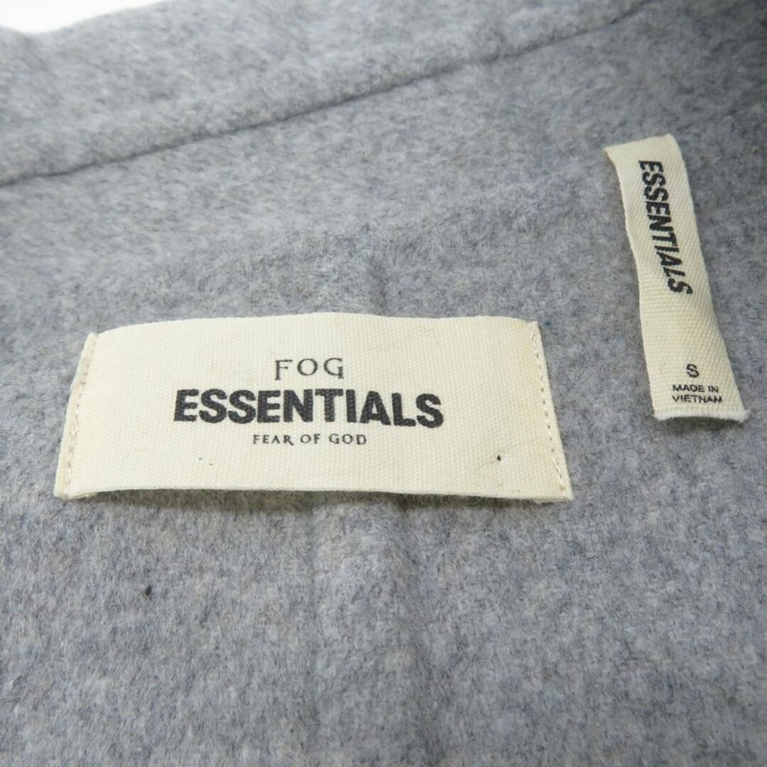 FEAR OF GOD(フィアオブゴッド)のESSENTIALS BY FEAR OF GOD CHESTER COAT GRAY メンズのジャケット/アウター(チェスターコート)の商品写真