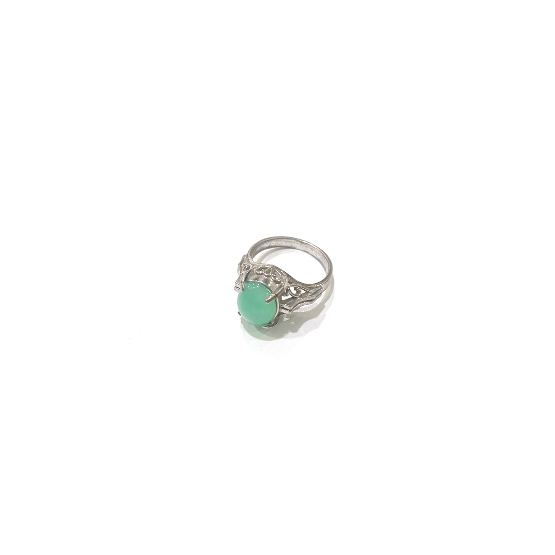 Vintage pastel green stone ring 穏やかな美しさ レディースのアクセサリー(リング(指輪))の商品写真