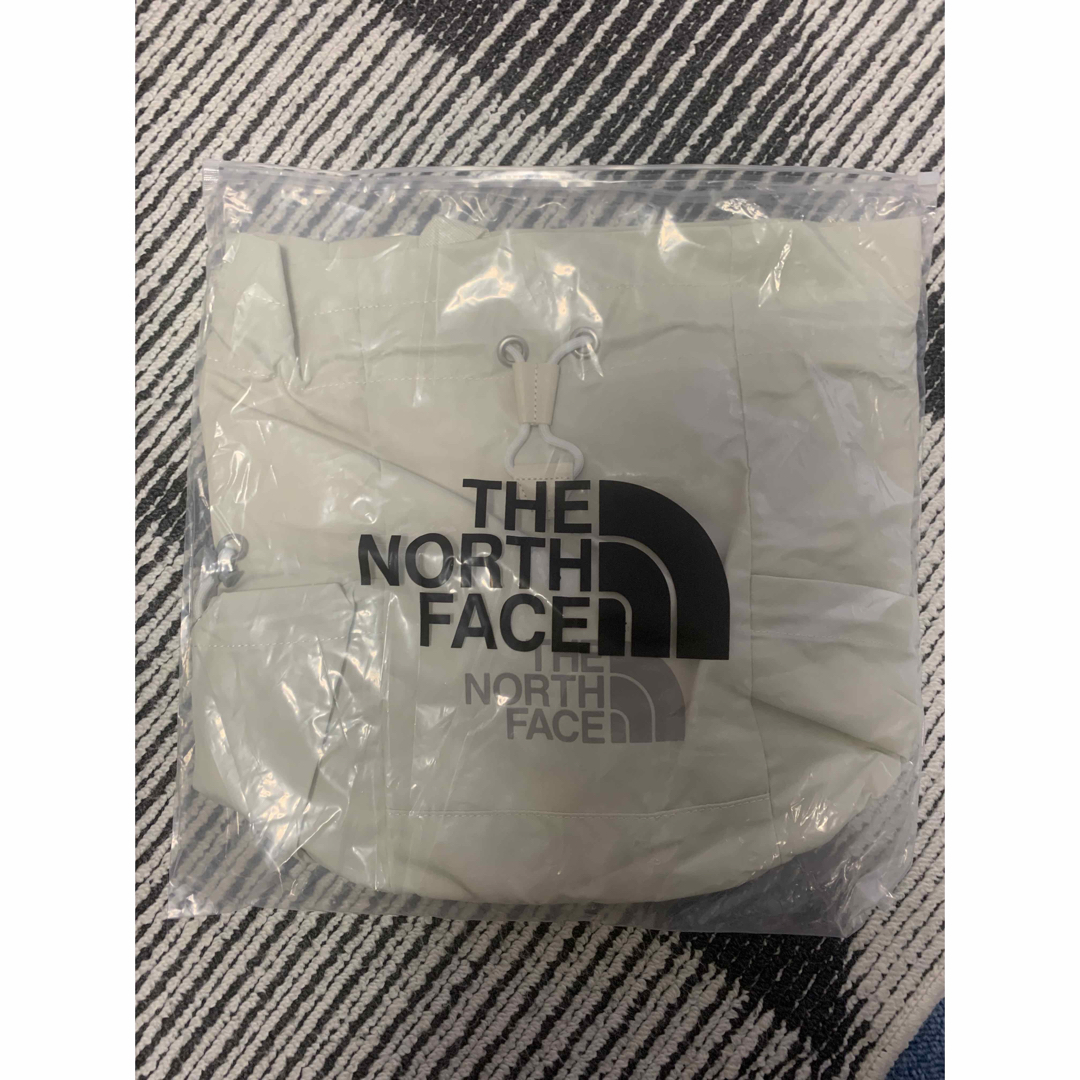 THE NORTH FACE(ザノースフェイス)の韓国ノースフェイスホワイトレーベルボニーパックバケットBONNEYPACK白 レディースのバッグ(ショルダーバッグ)の商品写真