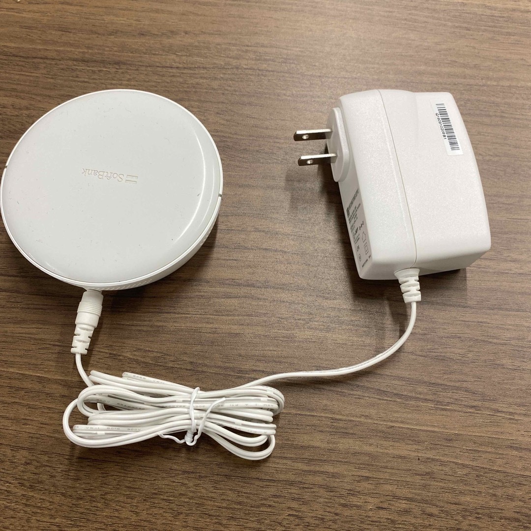 Softbank(ソフトバンク)のワイヤレス充電器 SoftBank 置くだけ充電器 スマホ/家電/カメラのスマートフォン/携帯電話(バッテリー/充電器)の商品写真