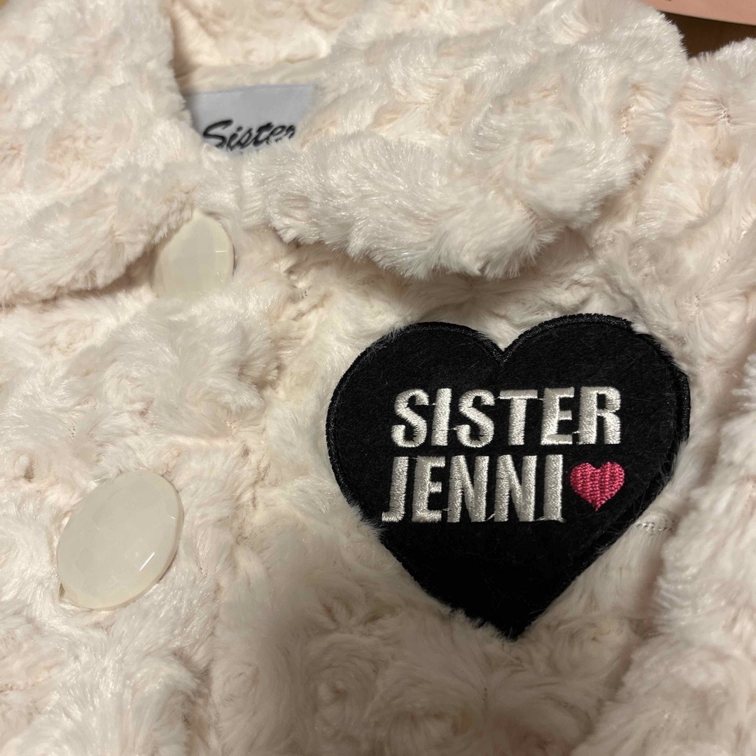 JENNI(ジェニィ)のジェニィ  JENNIモコモコファーショートコートボレロ110㎝ キッズ/ベビー/マタニティのキッズ服女の子用(90cm~)(コート)の商品写真