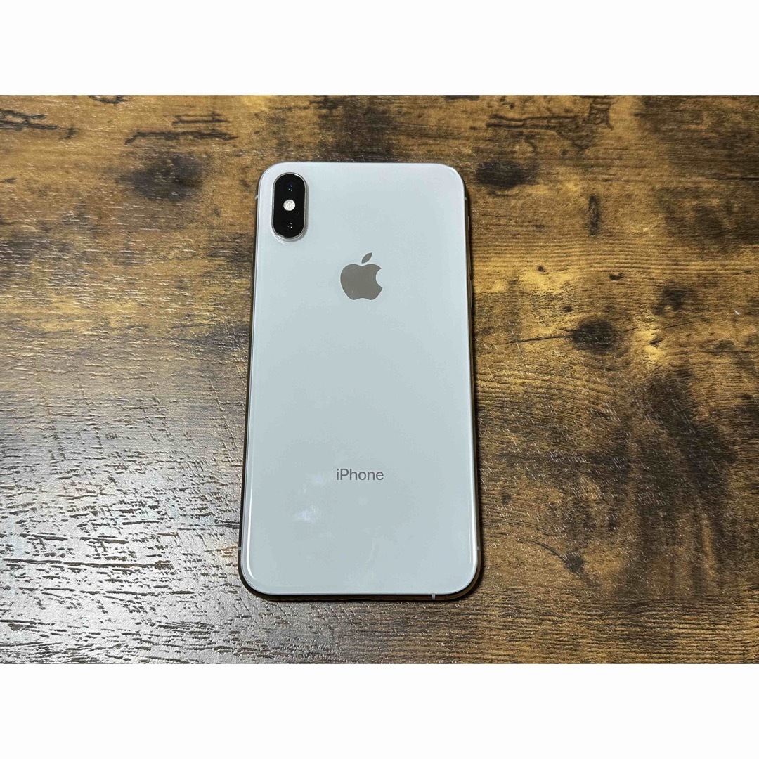 iPhone - iPhone10s 64GB キャリア au iPhone Xsの通販 by muro's shop ...