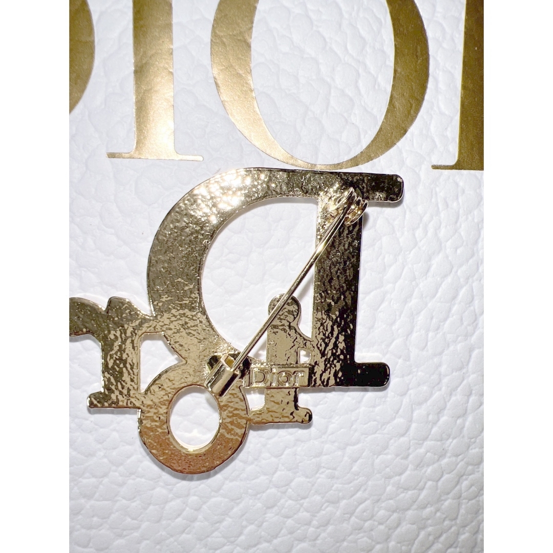 Christian Dior - Dior キラキラストーンブローチ ゴールドの通販 by