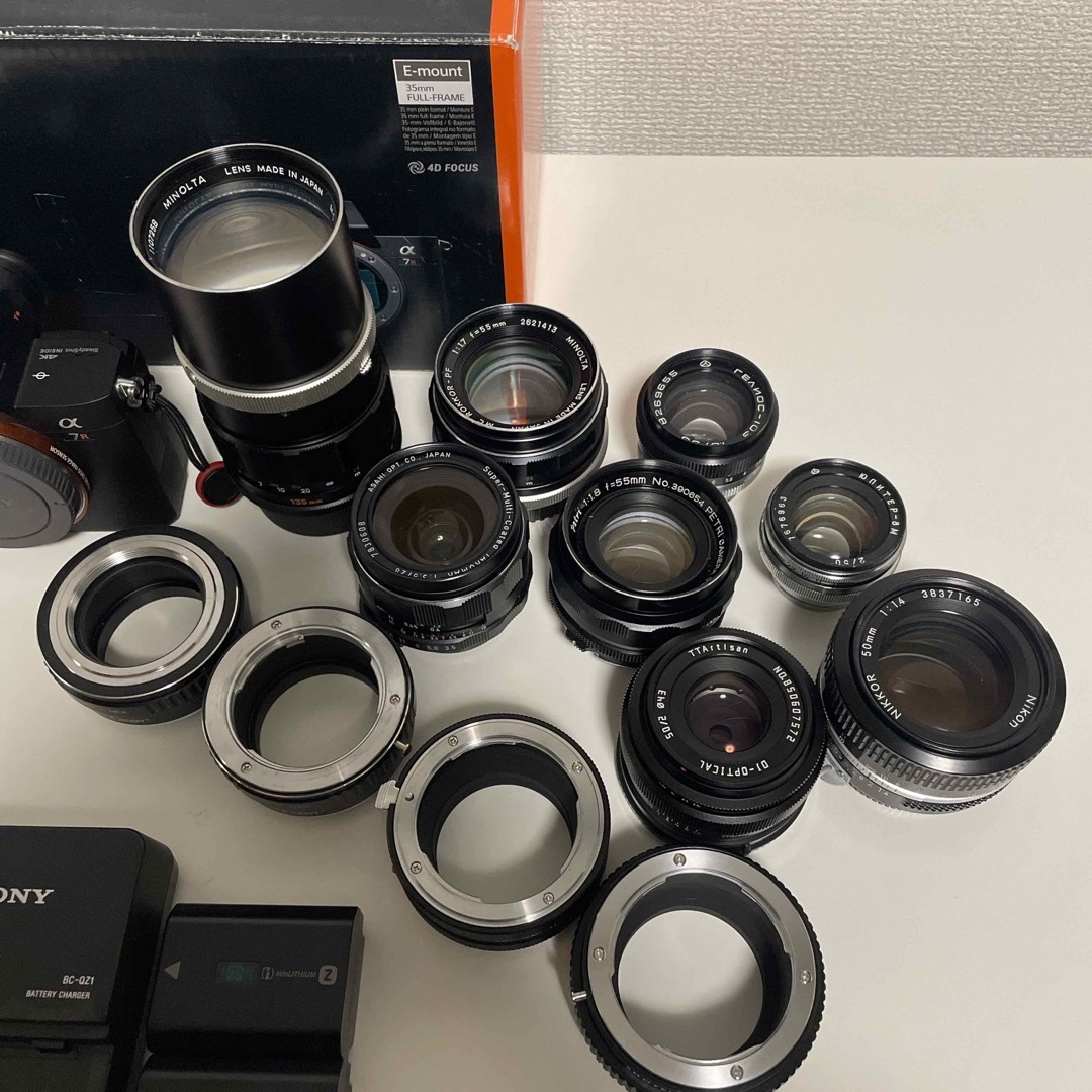 SONY(ソニー)のオールドレンズ8本 ＋ マウントアダプター4本 スマホ/家電/カメラのカメラ(ミラーレス一眼)の商品写真