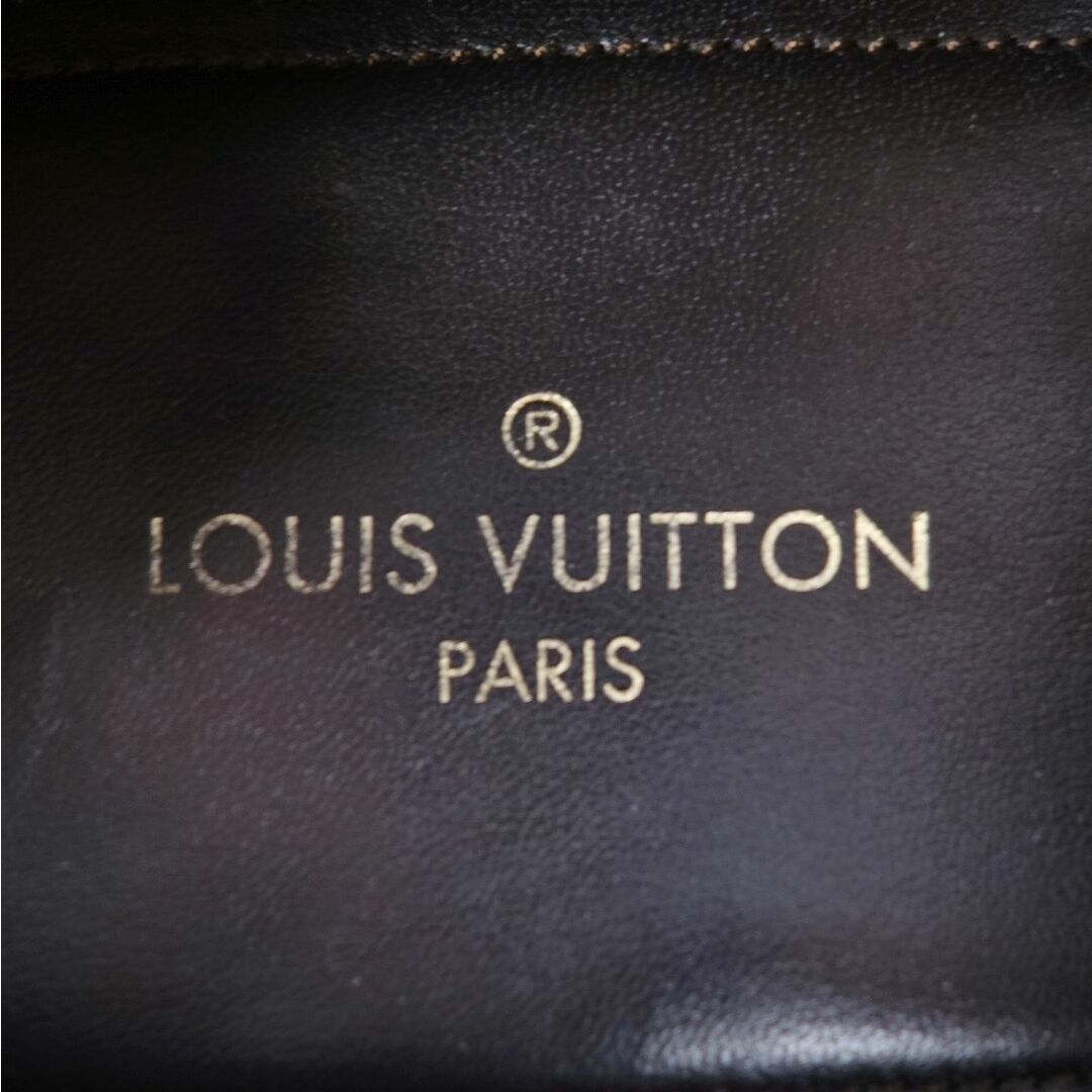 LOUIS VUITTON(ルイヴィトン)のルイヴィトン LOUIS VUITTON ローファー モカシン メジャーライン LVロゴ金具 モノグラム カーフレザー シューズ メンズ 8.5(27cm相当) ブラウン メンズの靴/シューズ(ドレス/ビジネス)の商品写真