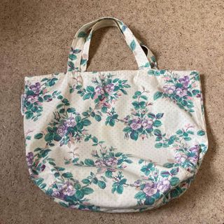 ローラアシュレイ(LAURA ASHLEY)のローラアシュレイ　トートバッグ　エコバッグ(エコバッグ)