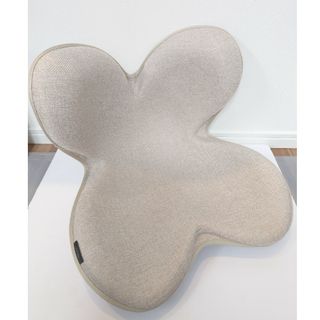 スタイルコム(Style com)の美品 MTG Body Make Seat Style　アイボリー クリーム(座椅子)