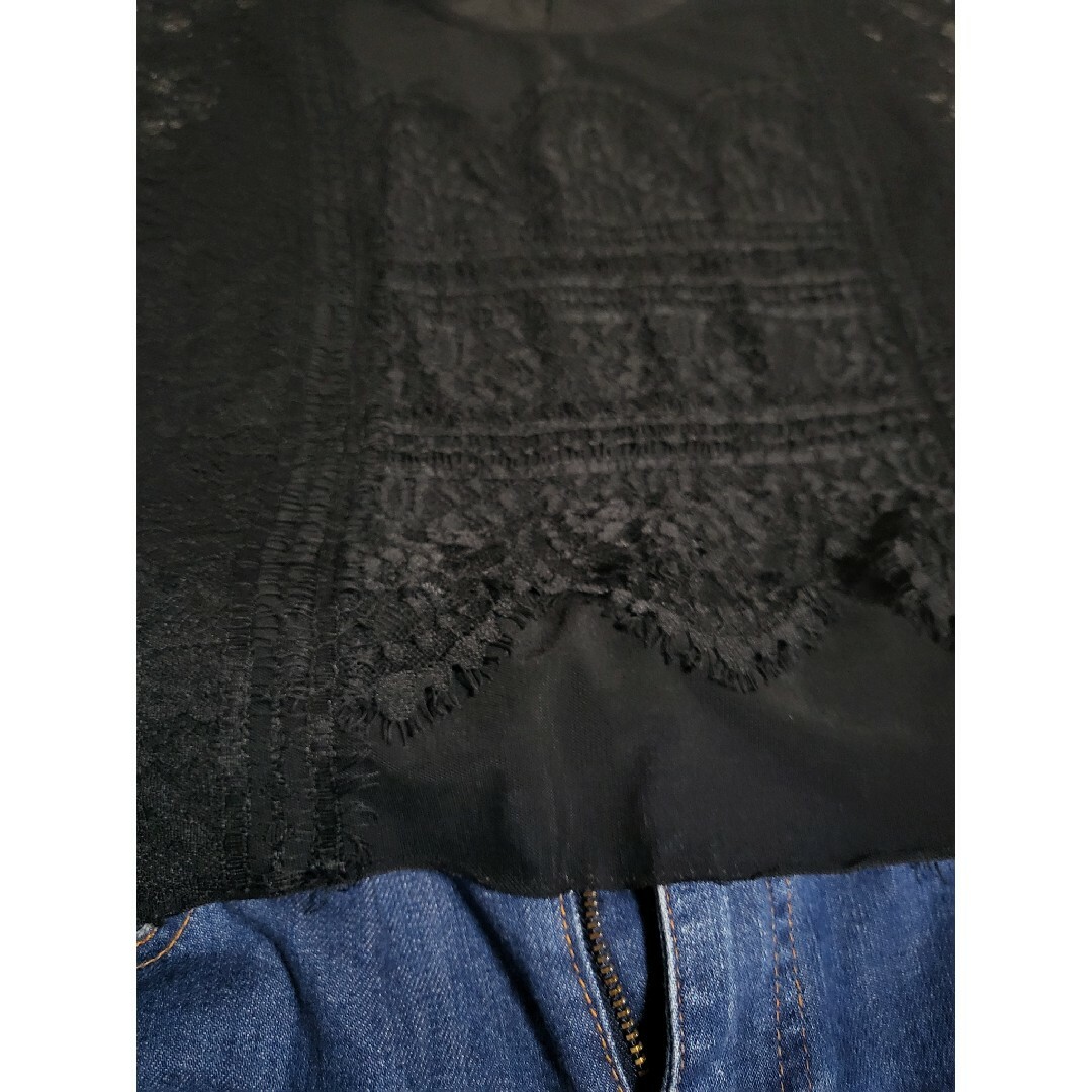 ZARA(ザラ)のZARA 黒のレースシャツ　L レディースのトップス(シャツ/ブラウス(半袖/袖なし))の商品写真