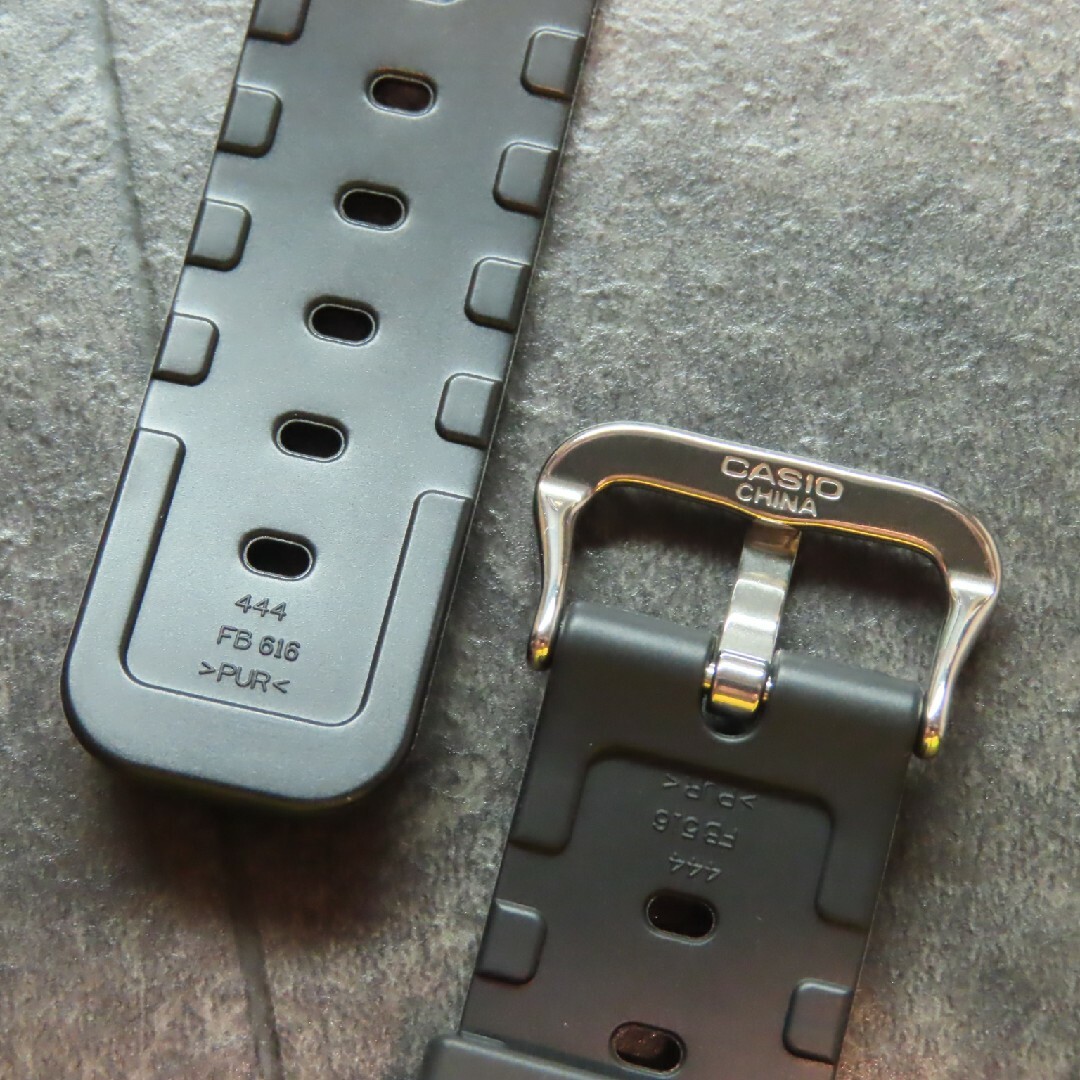 G-SHOCK(ジーショック)のG-SHOCK/Gショック【カシオ純正パーツ】5600系 ベゼル・バンドセット メンズの時計(腕時計(デジタル))の商品写真