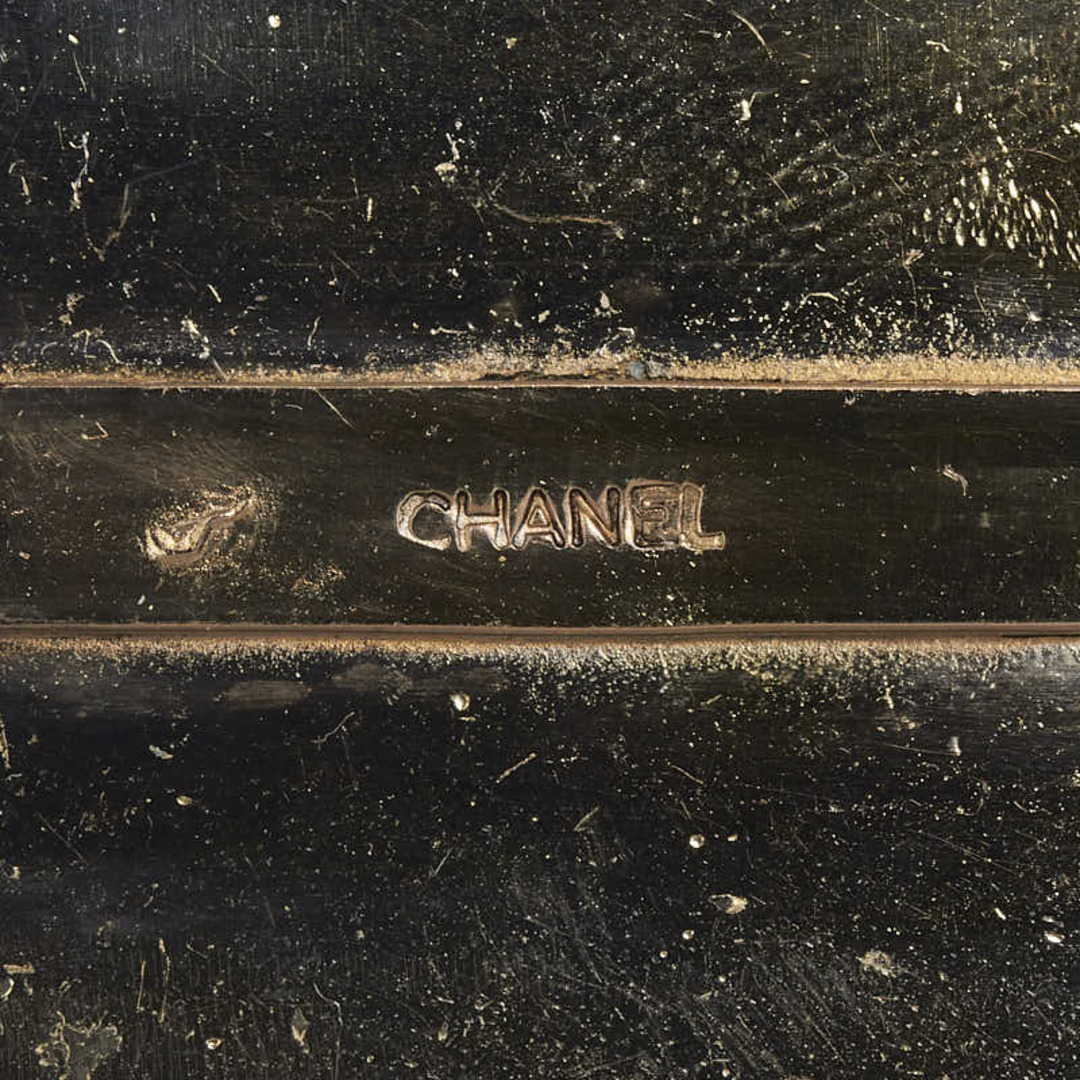 CHANEL - シャネル ロゴ プレート ブローチ メッキ レディース CHANEL