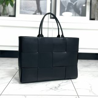 トートバッグ　ボッテガヴェネタ　BOTTEGAVENETA フリンジ　スウェード